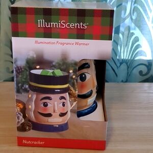 Nutcracker IllumiScents Fragrance Warmer